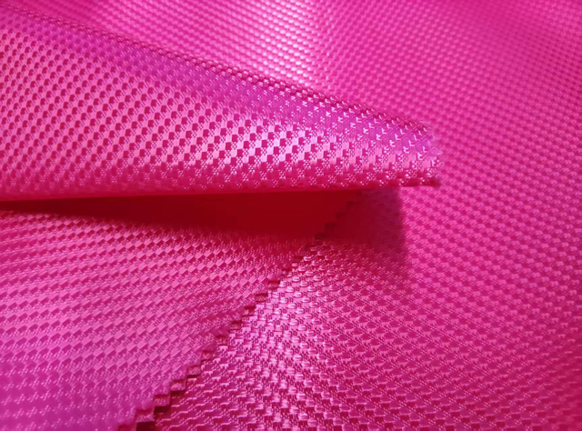 Cationic hidden check polyester fabric