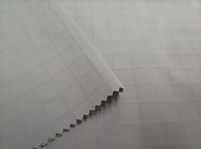 Space dyed T8 Large check polyester fabric