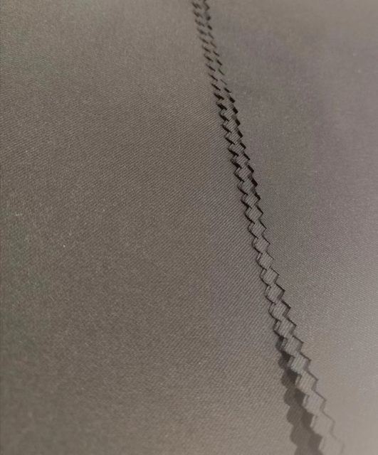 Tiny polytwill polyester fabric