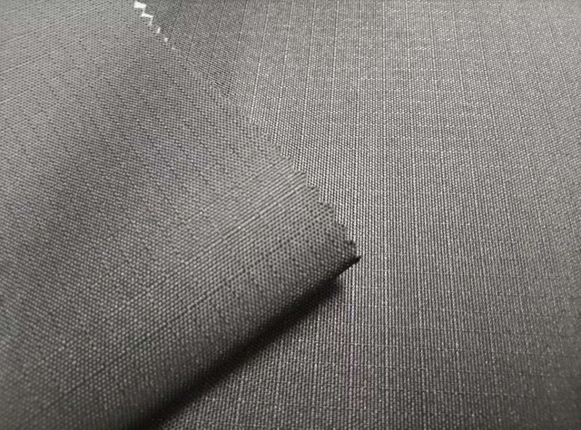 RPET600D oxford ripstop with rain test of 2000mml polyester fabric